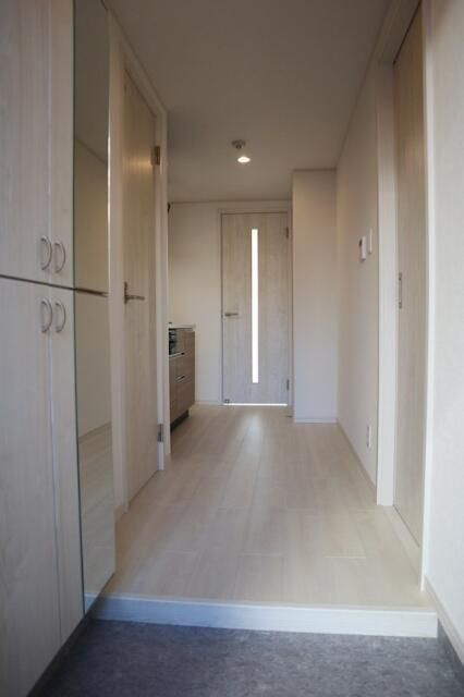 ラヴィベール妙典の玄関