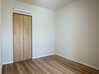 【洋室】 | 日建岸町マンション