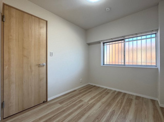 【洋室】 | 日建岸町マンション