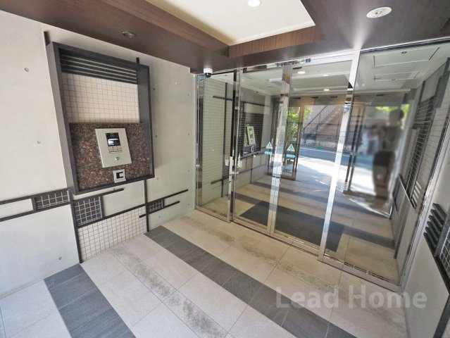 【エントランス】 | プレシス三軒茶屋