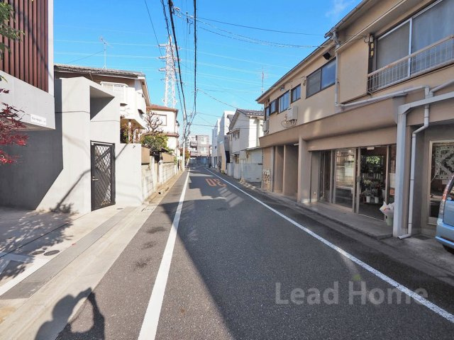 【その他】 | プレシス三軒茶屋 | 前面道路