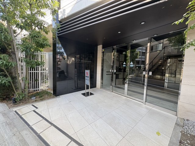 【エントランス】 | プレシス三軒茶屋