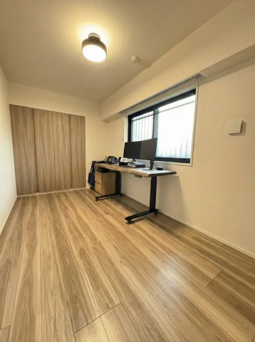 【洋室】 | プレシス三軒茶屋