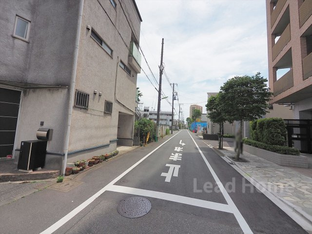 【その他】 | ライオンズスクエア用賀 | 前面道路