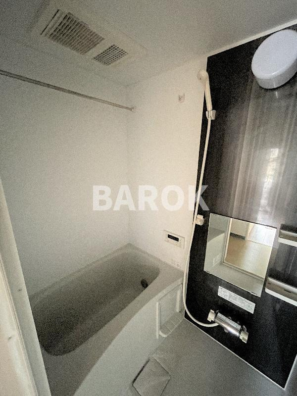 福岡市中央区唐人町２丁目のアパートの浴室