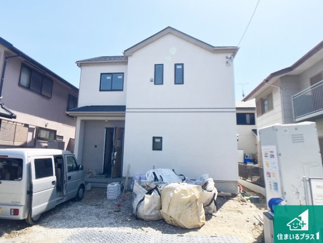 高砂市阿弥陀町魚橋　新築一戸建ての外観|周辺は落ち着いた街並みの住宅地！子育てがしやすい住環境です！まだ未完成ですが、現地でしかわからない事もございます。是非一度ご覧ください。