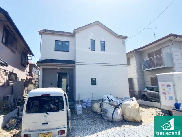高砂市阿弥陀町魚橋　新築一戸建ての外観|周辺は落ち着いた街並みの住宅地！子育てがしやすい住環境です！まだ未完成ですが、現地でしかわからない事もございます。是非一度ご覧ください。