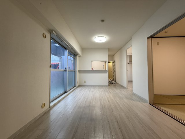 スプルースコート緑地の居間・リビング