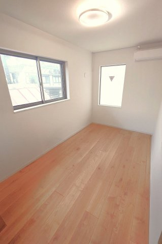 【洋室】 | 世田谷区大原1丁目 | 3階洋室（約6.0帖）クローゼット付き。