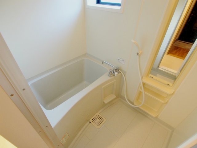 セジュール茅原の浴室