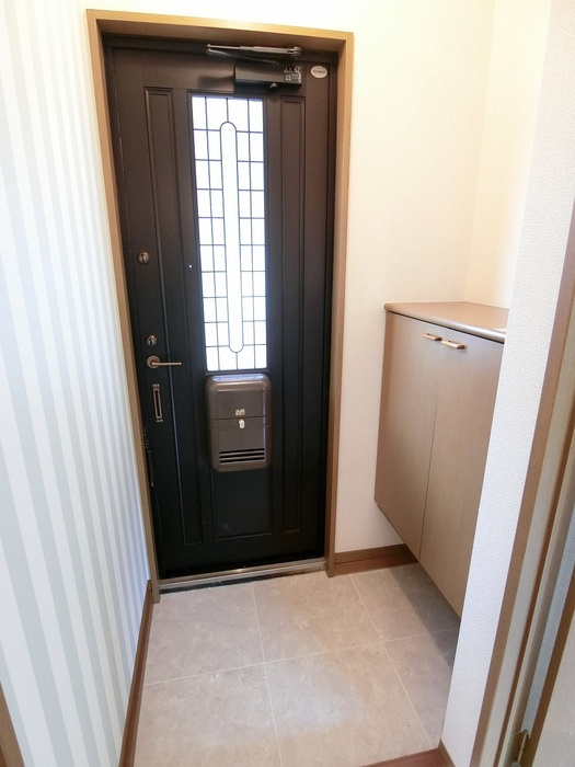 セジュール茅原の玄関