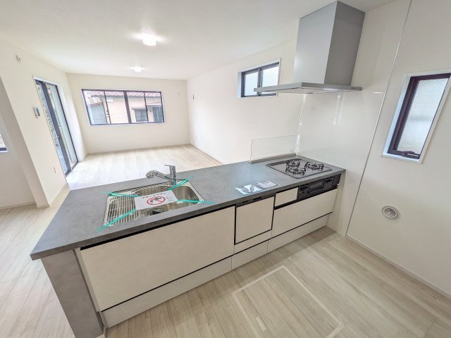 八王子市　富士見町　新築一戸建て　６期のキッチン|～オシャレで使い勝手も良いオープンキッチン～