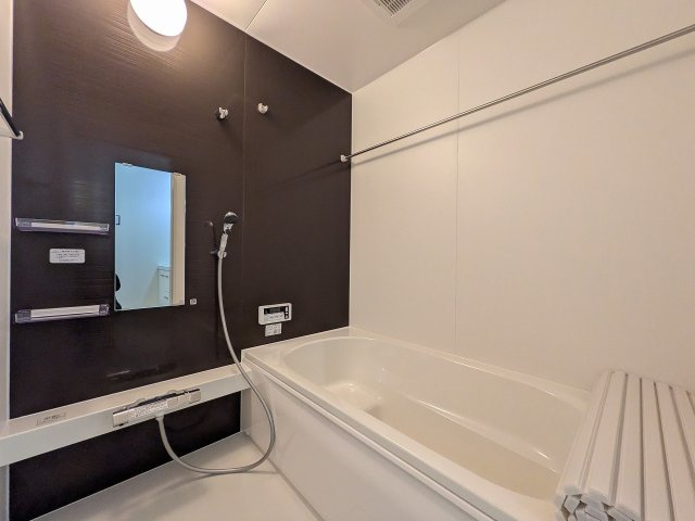 八王子市　富士見町　新築一戸建て　６期の浴室|～のびのびくつろげるバスルーム　１日の締めくくりに癒やしのバスタイムを～