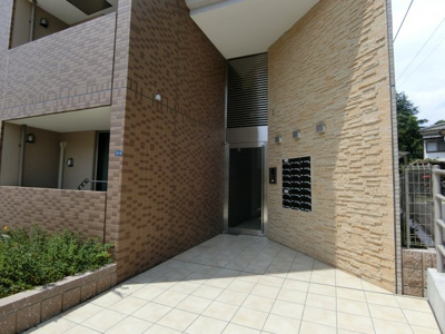 【エントランス】 | レーブポルト