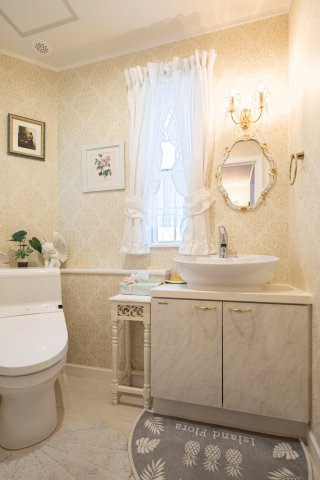 【トイレ】 | 世田谷区野毛2丁目 | 手洗い付きで清潔感のあるトイレ（1階部分）