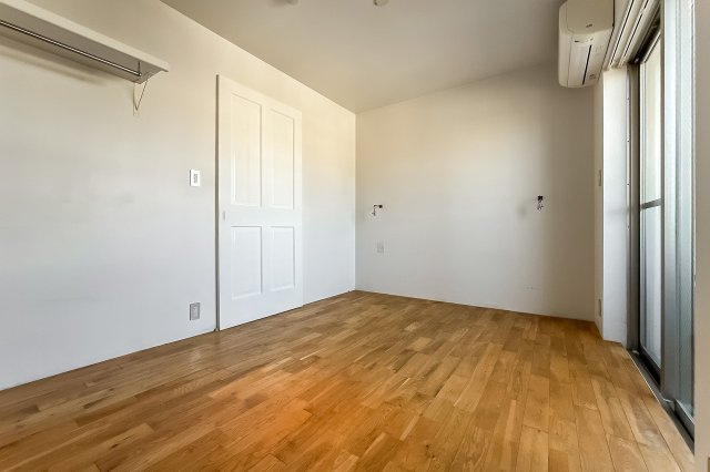 【洋室】 | 桜ハウス