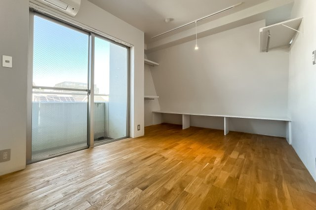 【洋室】 | 桜ハウス