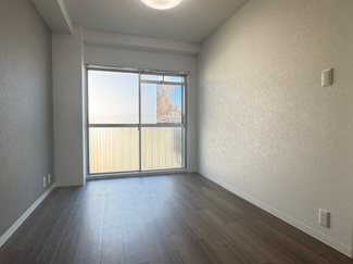 【洋室】 | ブロケイド岸町