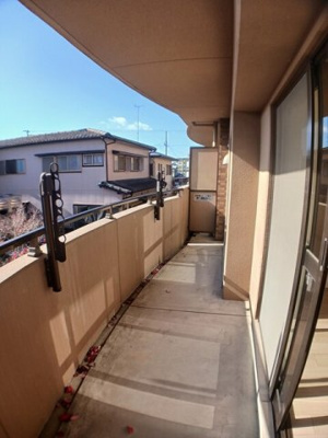 【バルコニー】 | フォンテーヌ | 陽当たり良好なバルコニーです