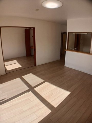 【居間・リビング】 | フォンテーヌ | ゆったりとした居間です