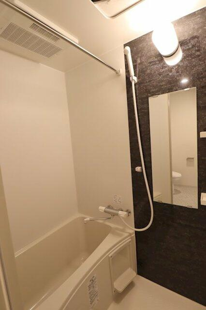 GENOVIAお花茶屋Ⅲの浴室