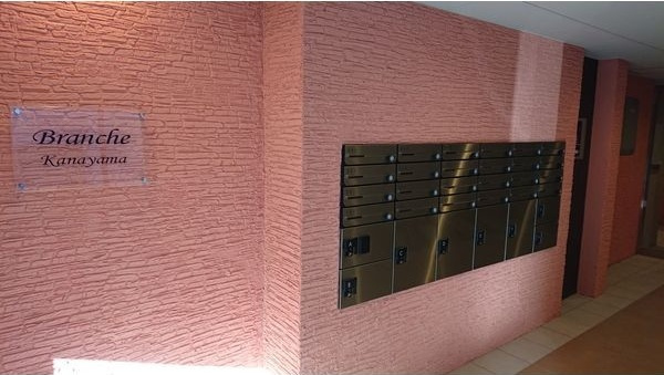 Branche金山のエントランス