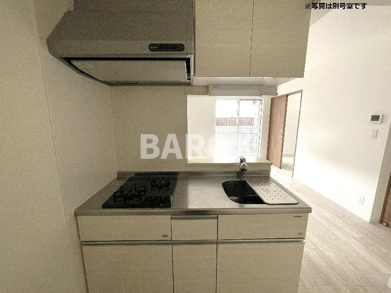 福岡市西区小戸５丁目のアパートのキッチン