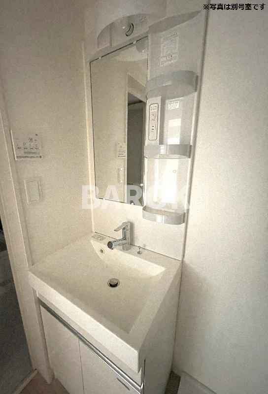 福岡市西区小戸５丁目のアパートの洗面所