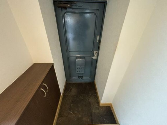 ニュー荻窪フラワーホームの玄関