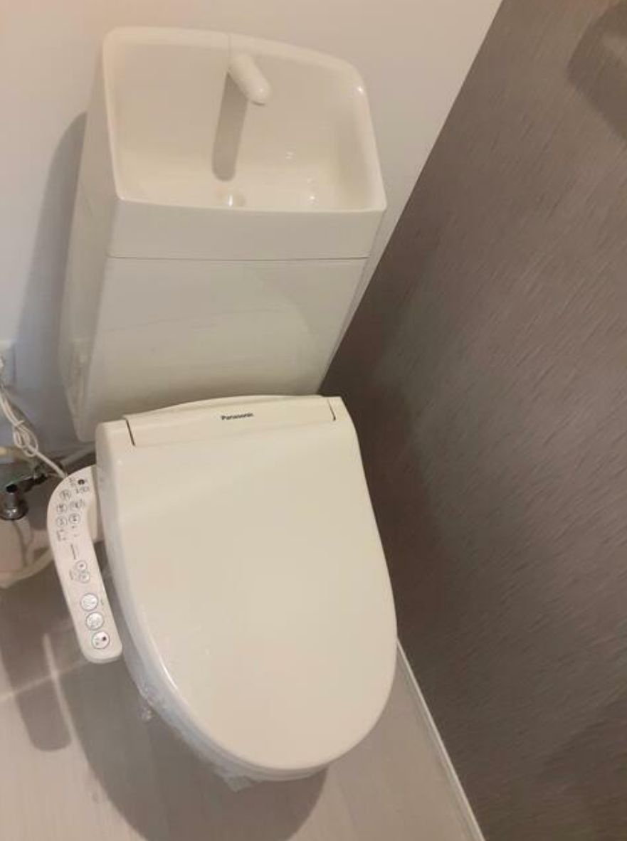 Ｍ´哲学堂公園(エムズテツガクドウコウエン) のトイレ|温水洗浄機能付トイレ（同一仕様写真）