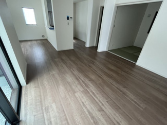 【居間・リビング】 | 【20万円ｷｬｯｼｭﾊﾞｯｸ対象物件】リーブルガーデン北葛城郡広陵町萱野3期 全4棟 1号棟 | 施工例写真