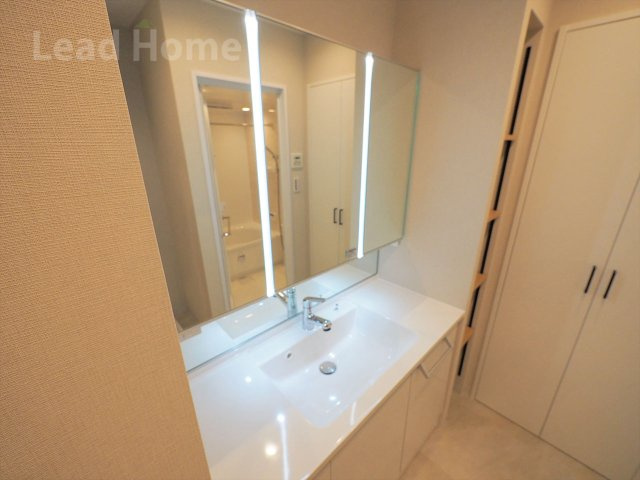 【独立洗面台】 | ルイシャトレ自由が丘