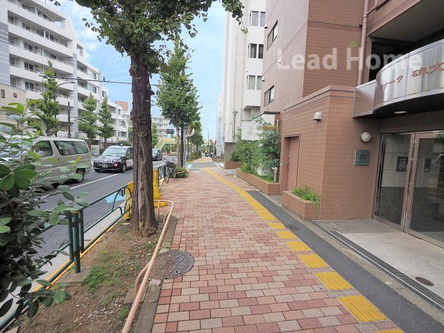 【その他】 | モナーク碑文谷 | 前面歩道