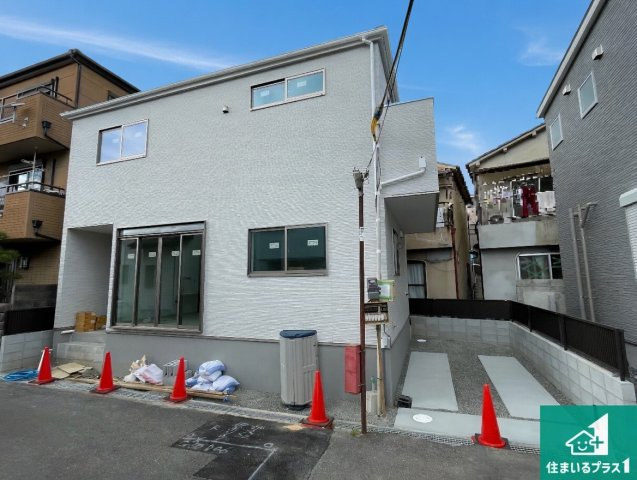 25(土)26(日)29(祝)現地説明会　高槻市大塚町　限定1邸の外観|現在建築中！落ち着いた街並みで新生活を始めることが出来そう！周辺の物件も併せてご紹介させて頂きます！