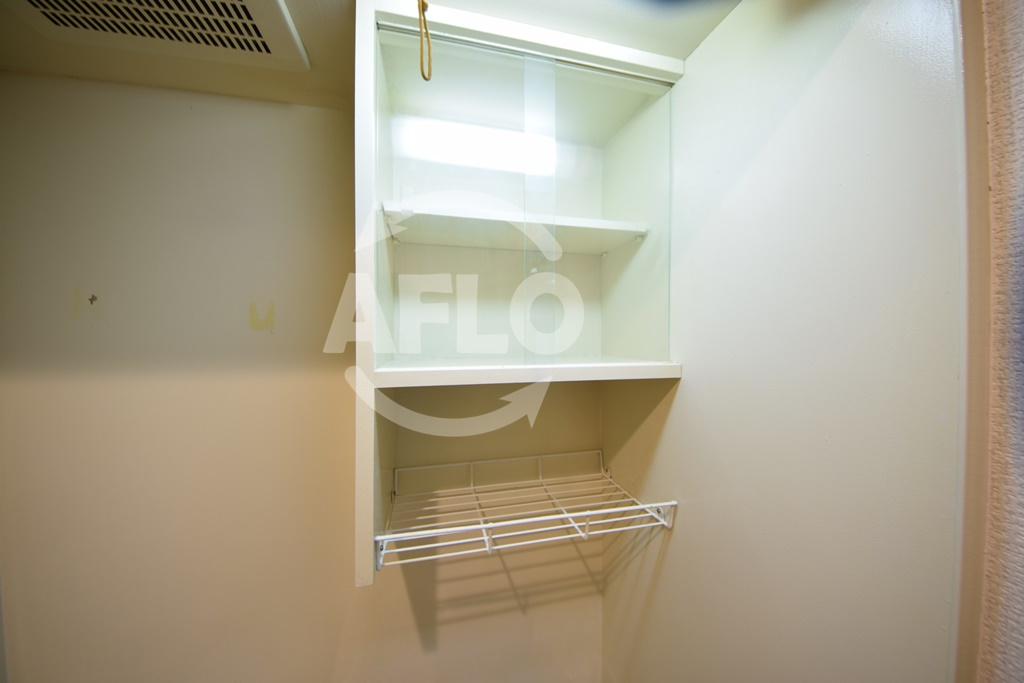 メロディーハイム夕陽丘のキッチン|メロディーハイム夕陽丘　キッチン収納