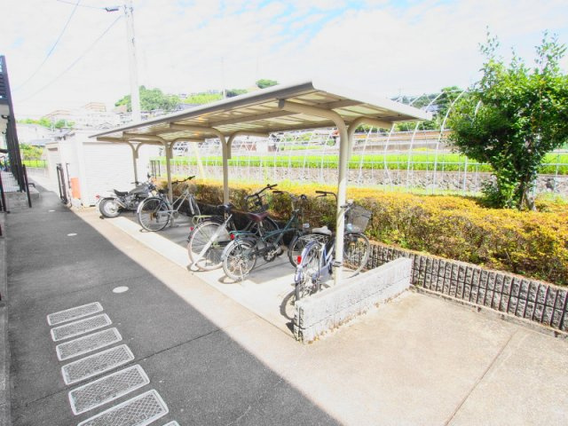レオパレスカサグランデのエントランス