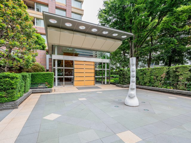 【エントランス】 | 青山パークタワー