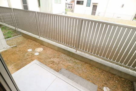 キャンフル　ローレルのバルコニー|パース写真