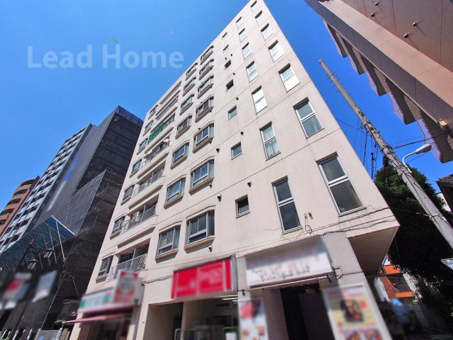 【外観】 | シャトレー渋谷 | 渋谷区東2丁目に建つ「シャトレー渋谷」。地下1階付地上8階建・総戸数63戸のマンションです。