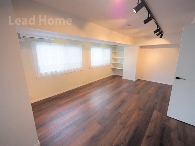 【洋室】 | シャトレー渋谷 | 約14.0帖のゆとりある主寝室。ウォークインクローゼット付き。