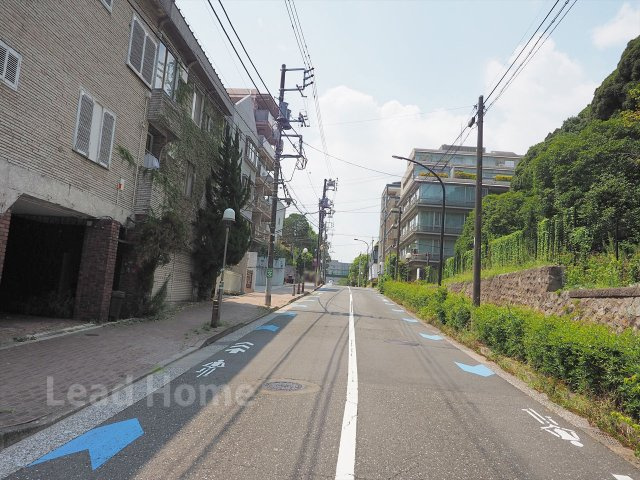 【その他】 | ブランズ渋谷常盤松 | 前面道路