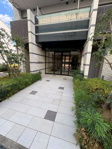 大阪市西区川口３丁目の賃貸マンションのエントランス