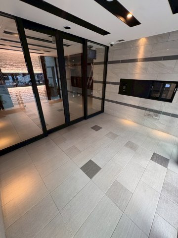 大阪市西区川口３丁目の賃貸マンションのロビー