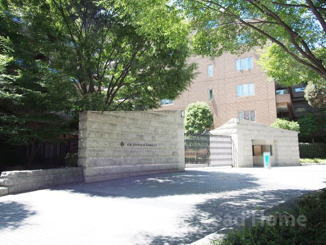 【エントランス】 | 広尾ガーデンフォレストＨ棟 | 日比谷線「広尾」駅から徒歩約9分の閑静な住宅街に立地しております。