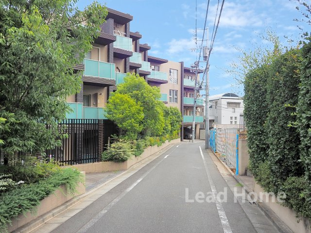 【その他】 | オープンレジデンシア代々木ザ・ハウス | 前面道路