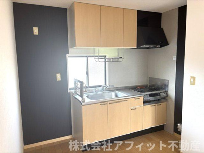 【キッチン】 | グレース曙 E棟 | 吊戸棚付き