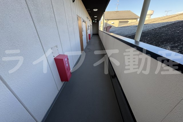 アルム久宝寺のバルコニー|暖かな日差しのふりそそぐバルコニー