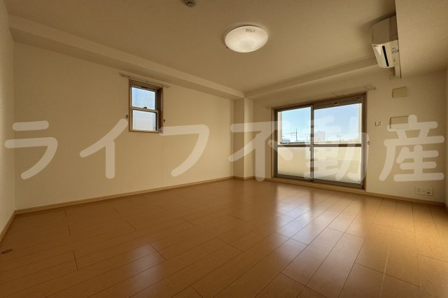 アルム久宝寺の居間・リビング|リビングです