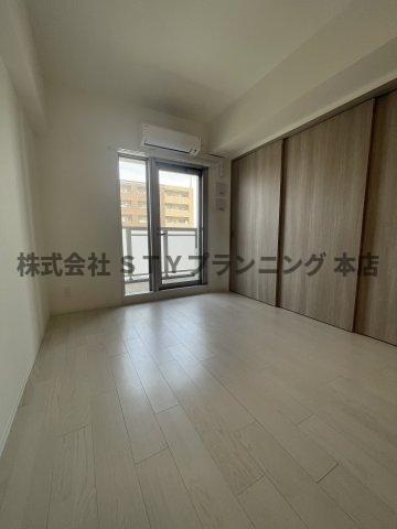 仲介手数料０円！CREST TAPP志賀本通の居間・リビング