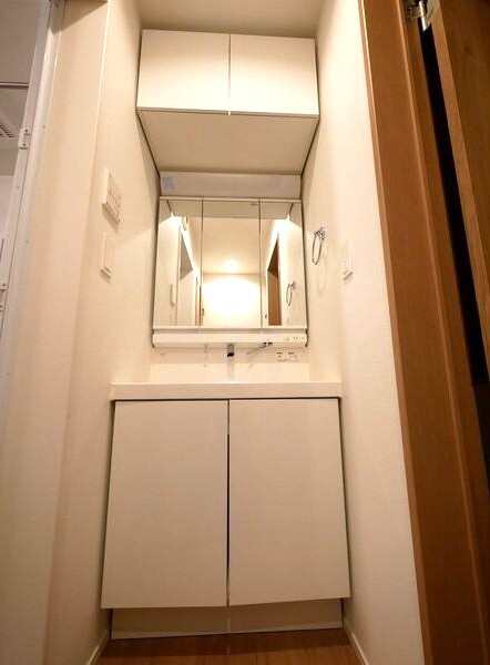 中村区岩塚町２丁目戸建の洗面所